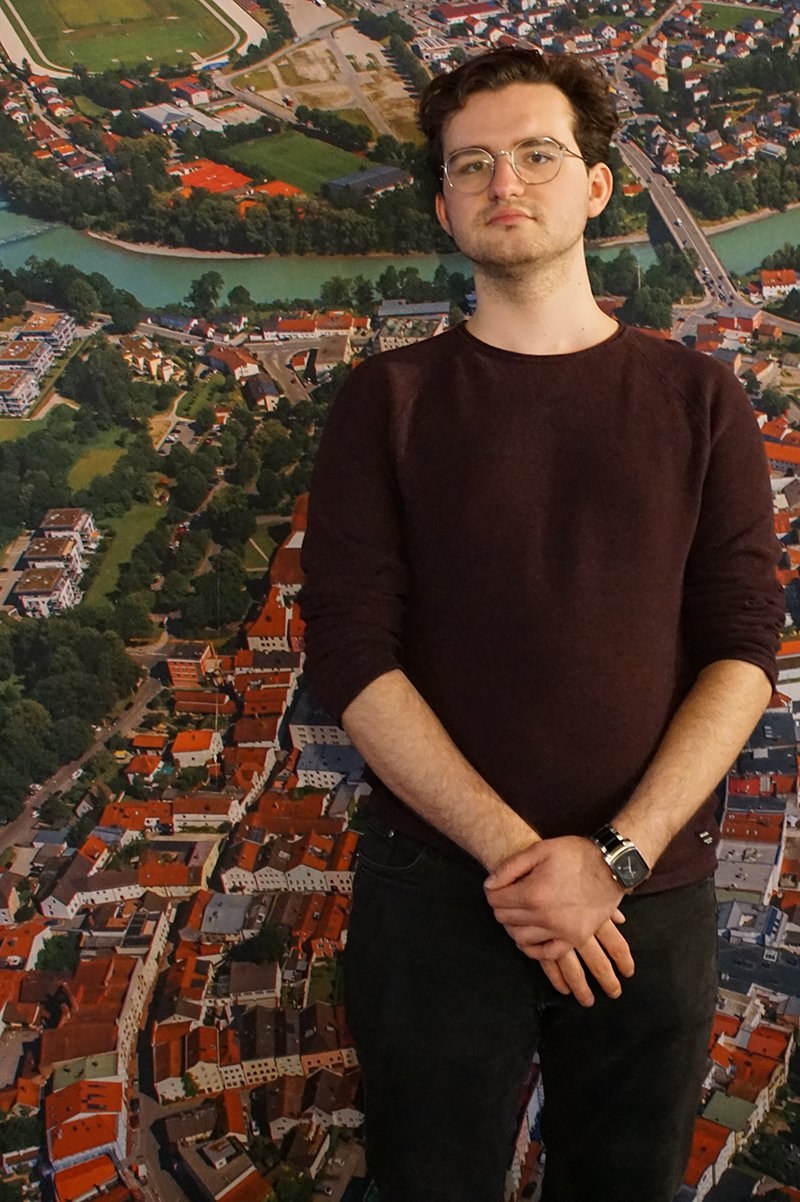 Aron Triller Aron Triller